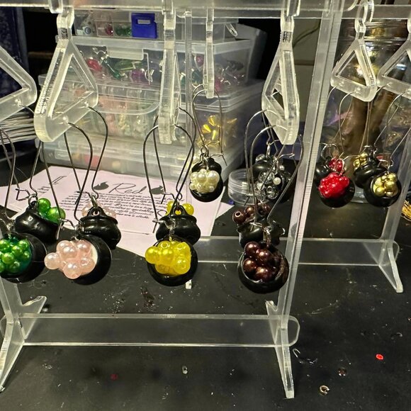 Bubble caldron earrings (With Gage friendly hooks) - Picture 2 of 6